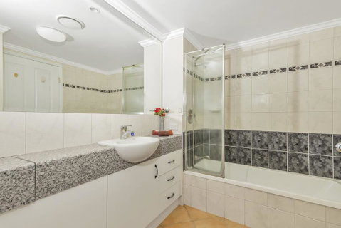 Mediterranean Beachfront Apartments - Tourism Cairns 3