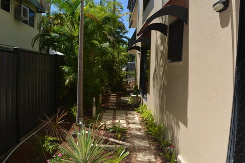 Mediterranean Beachfront Apartments - Tourism Cairns 2