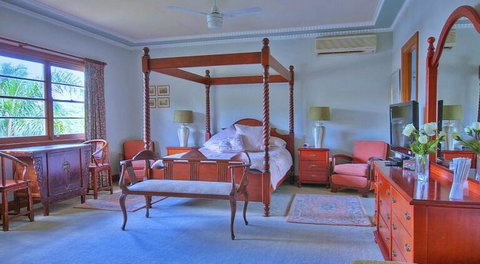 Melville House Bed And Breakfast - Tourism Cairns 1