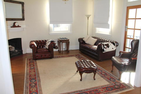 Mentor Chambers Apartment Bed & Breakfast - Tourism Cairns 0