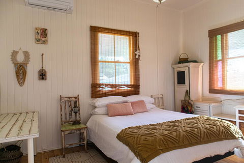Meringandan Holiday Accommodation - Tourism Cairns 0