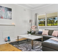 Modern Aus home on the edge of North Ryde Oval - Tourism Cairns