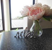 Modern Hobart Apartment with Stunning Views - Tourism Cairns