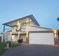 Modern Luxury Ocean Views - Tourism Cairns