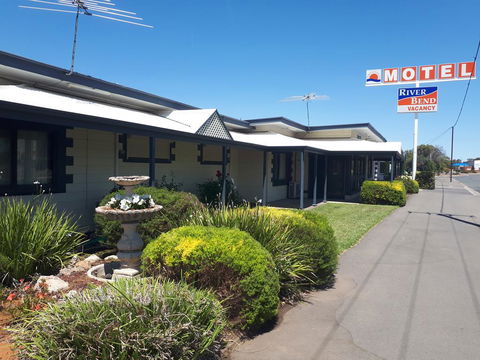 Motel Riverbend - Tourism Cairns 0
