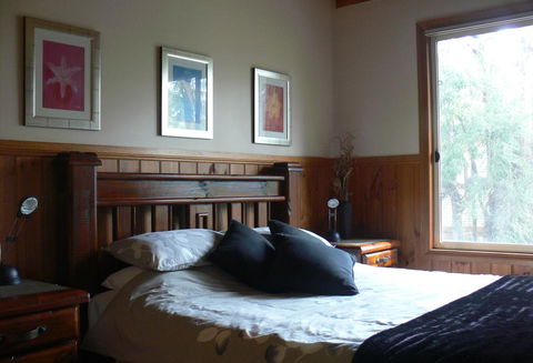 Mountain Hideaway - Tourism Cairns 2