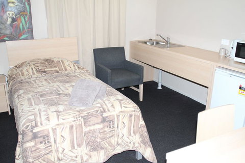 Mt Isa Irish Club Accommodation - Tourism Cairns 1