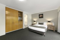 Mt Ommaney Hotel Apartments
