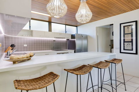 Nautilus Beachfront Villas & Spa - Tourism Cairns 3