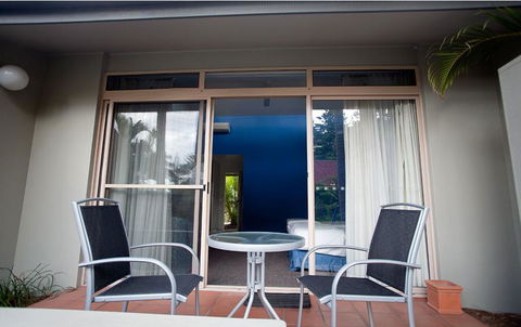 Nautilus Beachfront Villas & Spa - Tourism Cairns 0