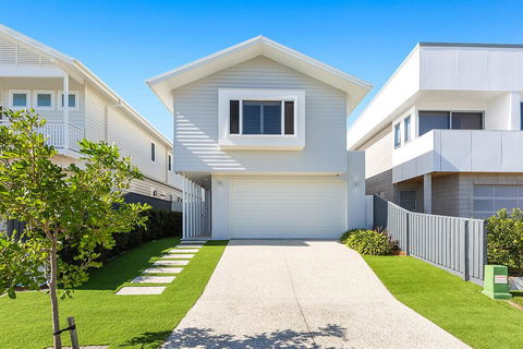 NAUTiLUS OCEAN BREEZE - Tourism Cairns 1