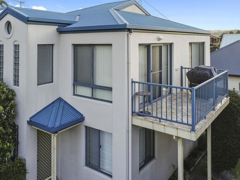 NELSON COVE 2 - Townhouse A Short Walk To Town - Tourism Cairns 2