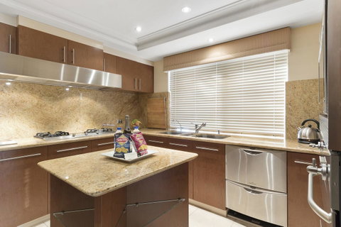 The Peninsula Riverside Serviced Apartments - Tourism Cairns 25