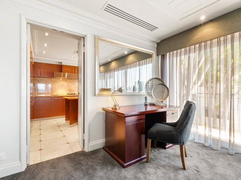 The Peninsula Riverside Serviced Apartments - Tourism Cairns 7