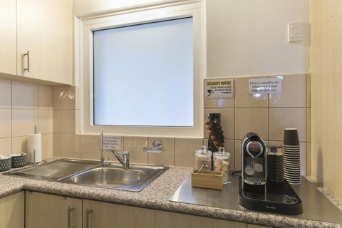 The Peninsula Riverside Serviced Apartments - Tourism Cairns 37