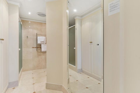 The Peninsula Riverside Serviced Apartments - Tourism Cairns 3
