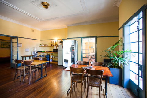 Captain Stirling Hotel - Tourism Cairns 30