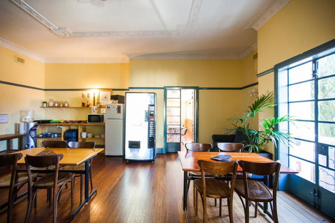Captain Stirling Hotel - Tourism Cairns 29