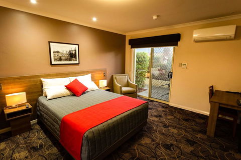 Quality Hotel Bayswater - Tourism Cairns 1