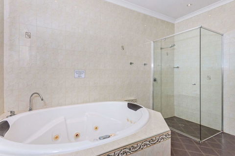 Quality Hotel Bayswater - Tourism Cairns 20