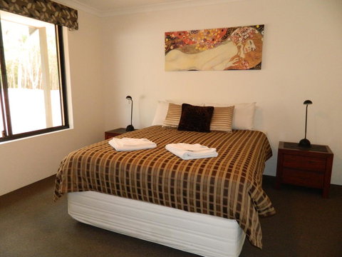 Margaret River Hideaway & Farmstay - Tourism Cairns 38