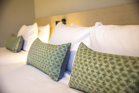 Nightcap At Wintersun Hotel - Tourism Cairns 1