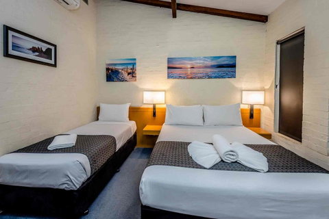 Nightcap At Wintersun Hotel - Tourism Cairns 20