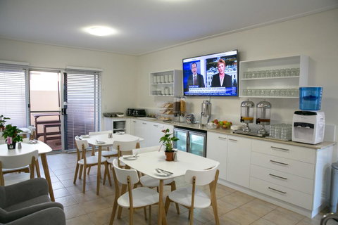 Nesuto Geraldton - Tourism Cairns 29
