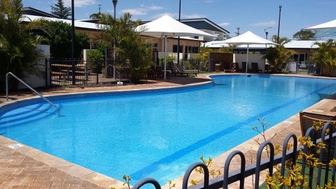 Nesuto Geraldton - Tourism Cairns 0