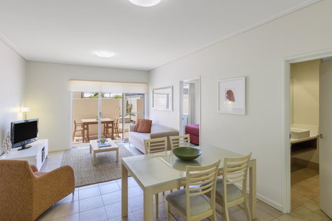 Nesuto Geraldton - Tourism Cairns 5
