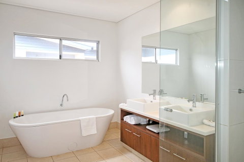Nesuto Geraldton - Tourism Cairns 21