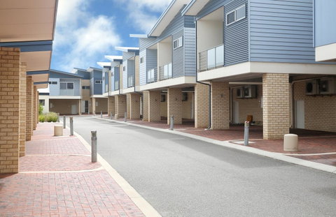 Nesuto Geraldton - Tourism Cairns 25