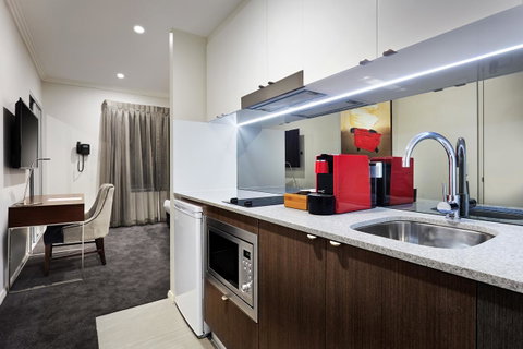 Attika Hotel - Tourism Cairns 22