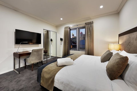 Attika Hotel - Tourism Cairns 18