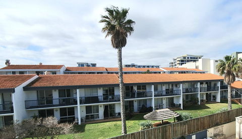 West Beach Lagoon 204 â€“ Ground Floor - Tourism Cairns 14