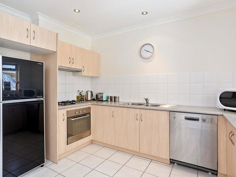 Cooper Street - Tourism Cairns 25