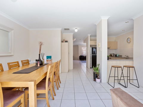 Cooper Street - Tourism Cairns 34