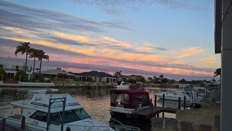 Waterside Canal Dreams - Tourism Cairns 5