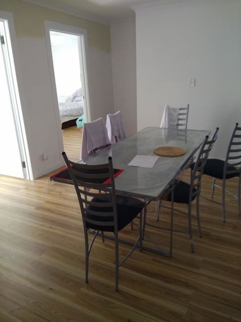 DIANELLA Budget Rooms Happy Place To Stay - Tourism Cairns 34