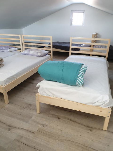 DIANELLA Budget Rooms Happy Place To Stay - Tourism Cairns 20