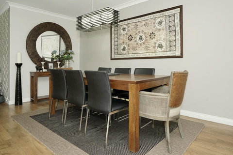 Marcus Villa Booragoon - Tourism Cairns 7