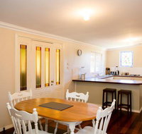 Yvonnes Rest Holiday Home - Tourism Cairns