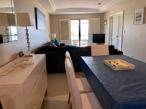 The White Pearl Penthouse - Tourism Cairns 4