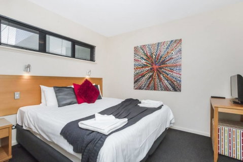 508 Stupendous Sunsets & Views Pool Gym Parking - Tourism Cairns 39