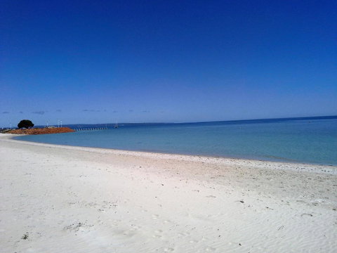 Busselton Beachfront - Tourism Cairns 0