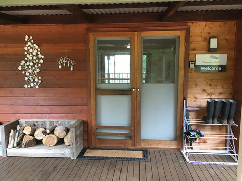 Tegwan's Nest Holiday Home - Tourism Cairns 7