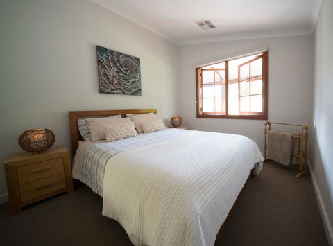 The Farmhouse - Tourism Cairns 6