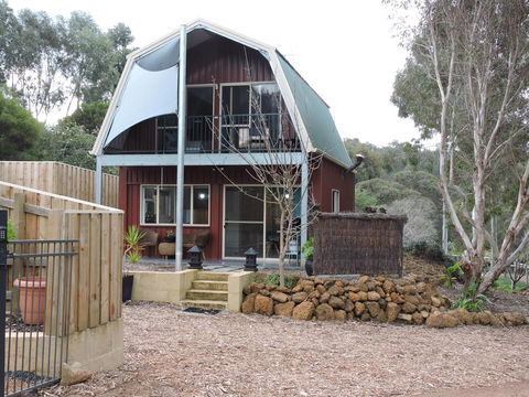 Dunsborough Barn Stay - Tourism Cairns 1