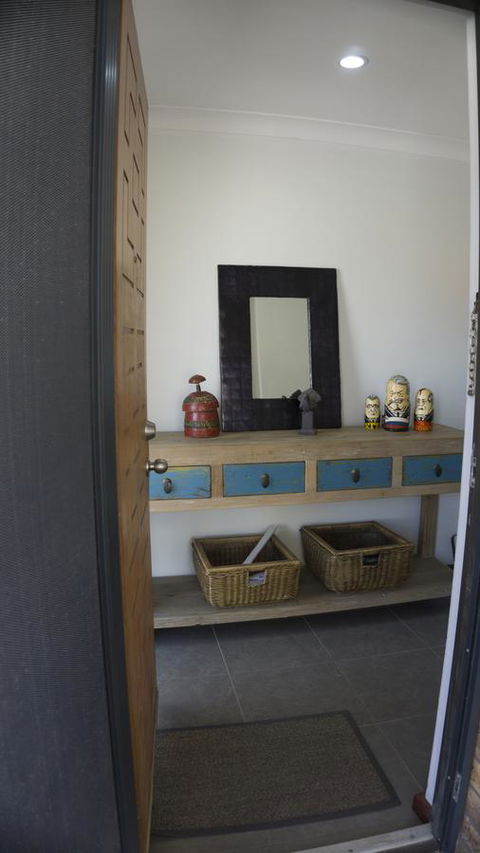 Relax, Bright & Airy Garden Villa - Tourism Cairns 7