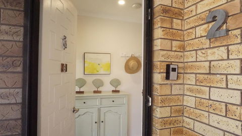 Relax, Bright & Airy Garden Villa - Tourism Cairns 14